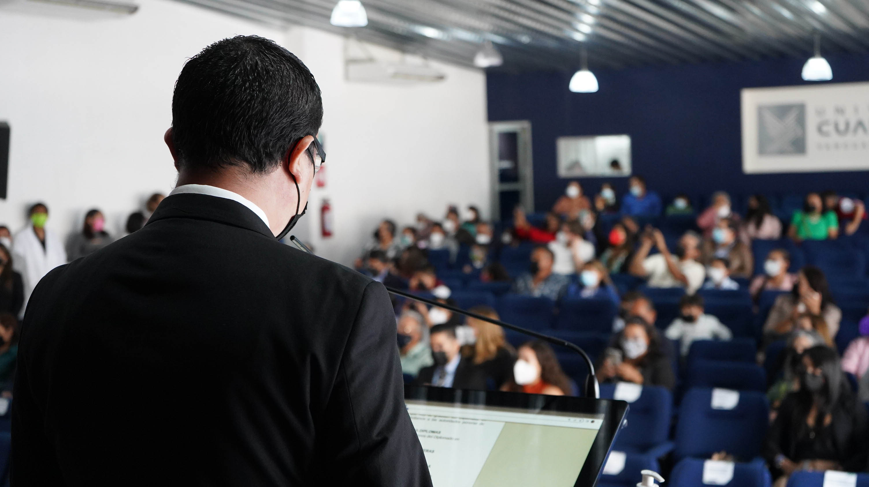 ENTREGA DE DIPLOMAS DE ODONTOLOGÍA